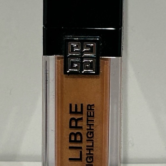 Givenchy Prisme Libre Skin Caring Liquid Highlighter Bronze NWT Full Size - Picture 7 of 8